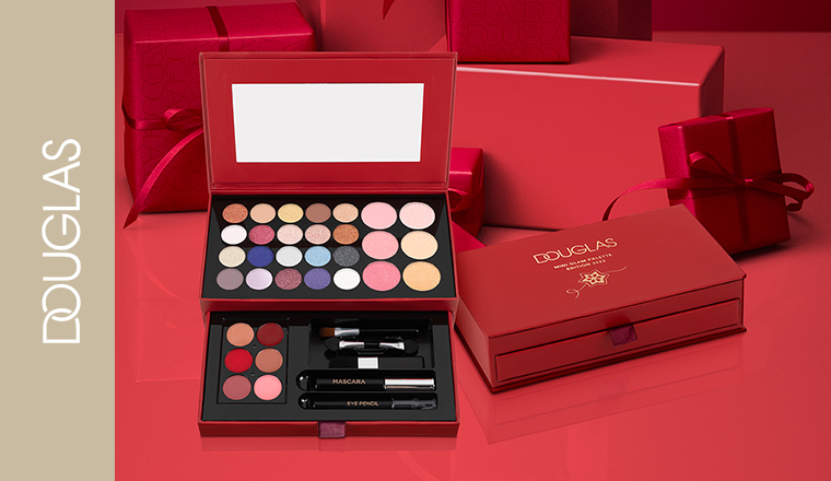 Glamorous appearance in December!